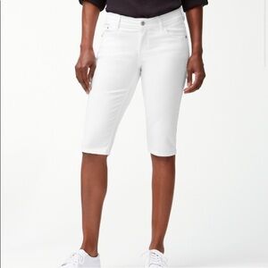 Tommy Bahama Clam digger white denim Capri pants